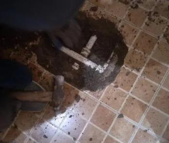 碧江卫生间漏水维修公司为您分享下卫生间渗水如何处理及注意事项